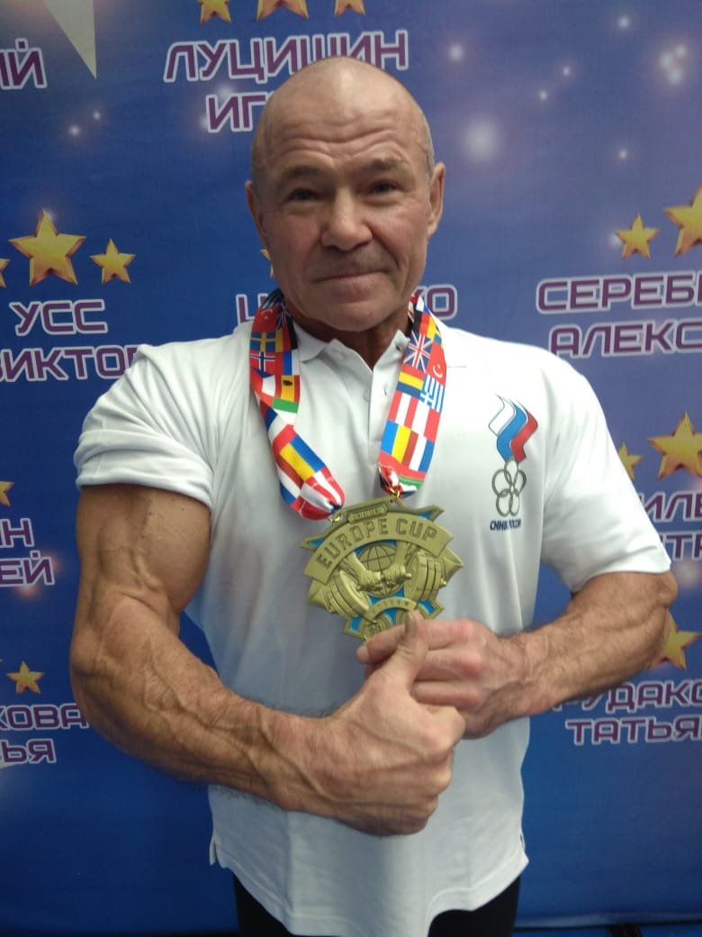 Детский новогодний марафон по русскому жиму