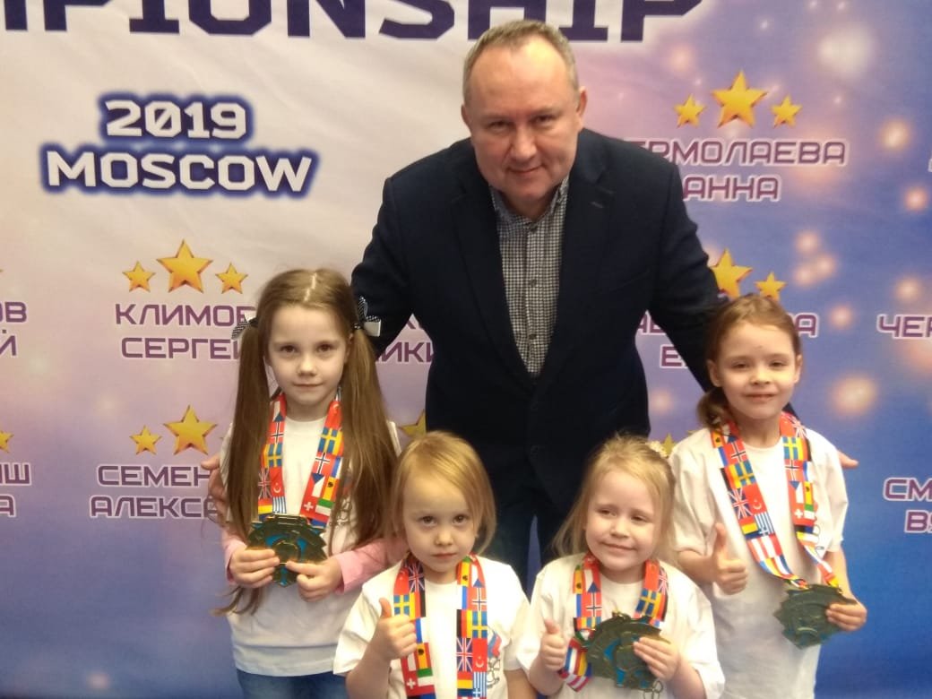 Детский новогодний марафон по русскому жиму